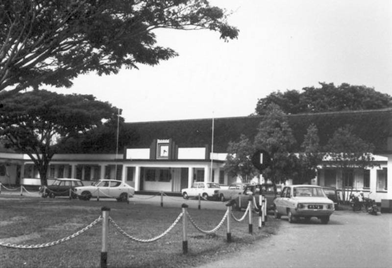 Undated photo of the building shows 60s-era cars in front of it. Possibly late 60s early 70s.