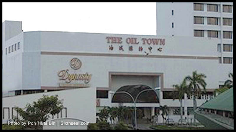 Oil Town Shopping Complex